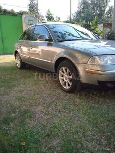 Volkswagen Passat 2003, 280,000 km - 1.8 l - Bakı