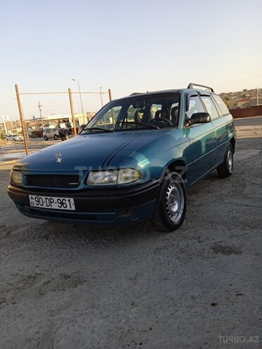 Opel Astra 1995, 386,000 km - 1.4 l - Bakı