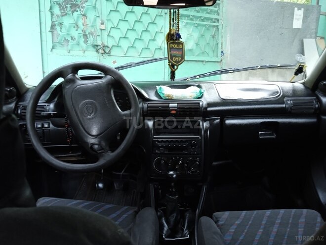 Opel Astra 1995, 386,000 km - 1.4 l - Bakı