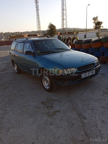 Opel Astra 1995, 386,000 km - 1.4 l - Bakı