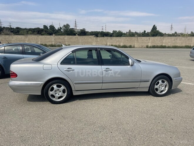 Mercedes E 240 1999, 310,000 km - 2.4 л - Bakı