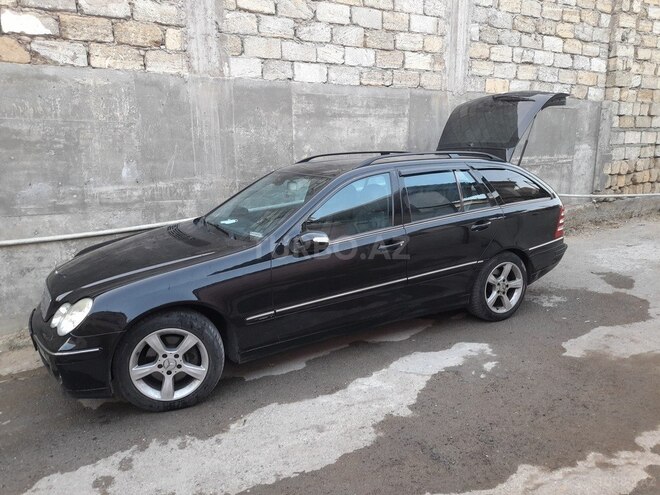 Mercedes C 220 2007, 215,000 km - 2.2 л - Bakı