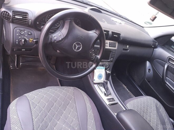 Mercedes C 220 2007, 215,000 km - 2.2 л - Bakı