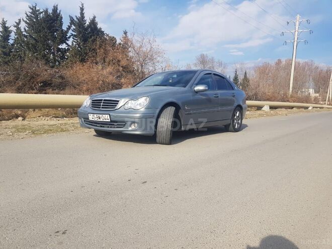Mercedes C 230 2004, 257,000 km - 2.3 l - Mingəçevir