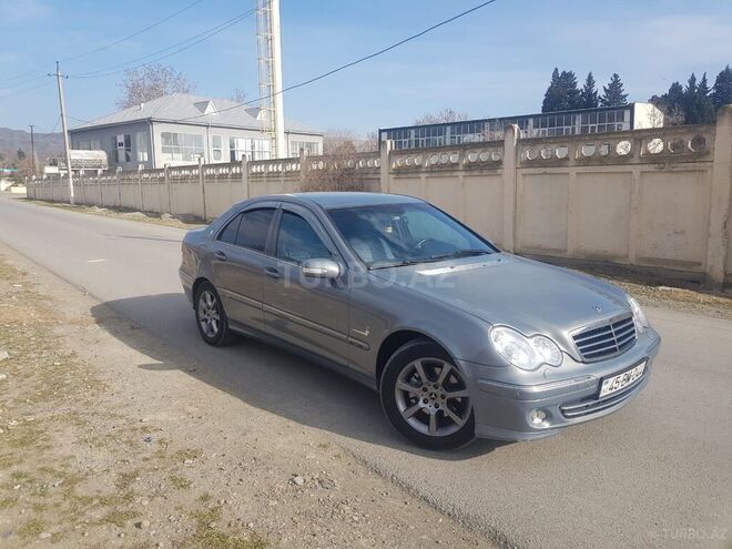 Mercedes C 230 2004, 257,000 km - 2.3 l - Mingəçevir