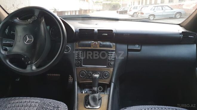 Mercedes C 230 2004, 257,000 km - 2.3 l - Mingəçevir