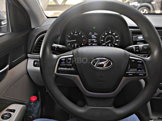 Hyundai Elantra 2017, 83,000 km - 2.0 l - Bakı