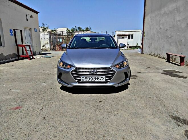 Hyundai Elantra 2017, 83,000 km - 2.0 l - Bakı