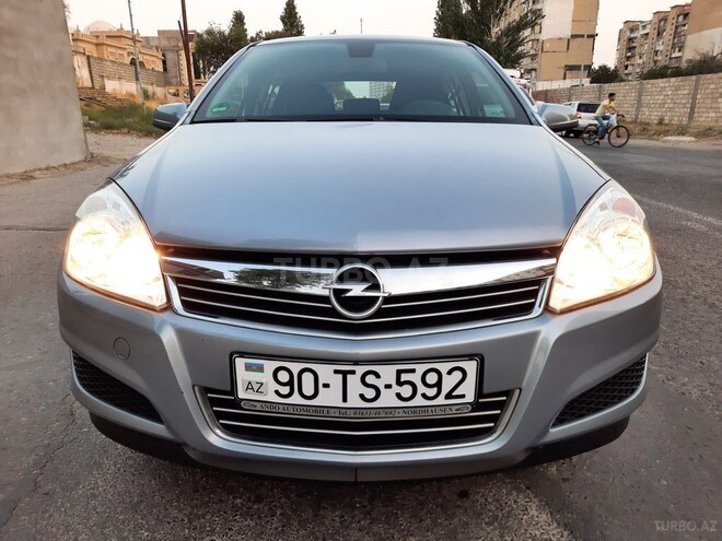Opel Astra 2008, 143,000 km - 1.4 l - Bakı