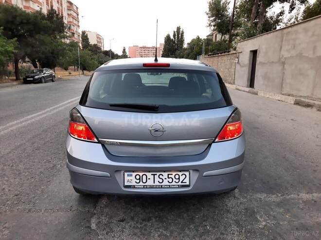 Opel Astra 2008, 143,000 km - 1.4 l - Bakı