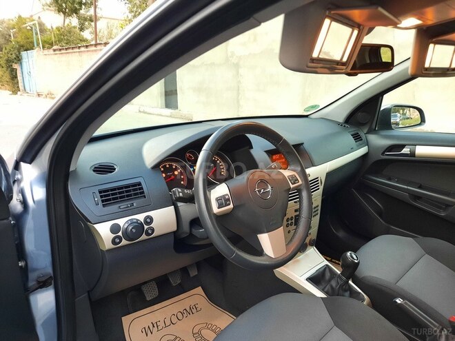 Opel Astra 2008, 143,000 km - 1.4 l - Bakı