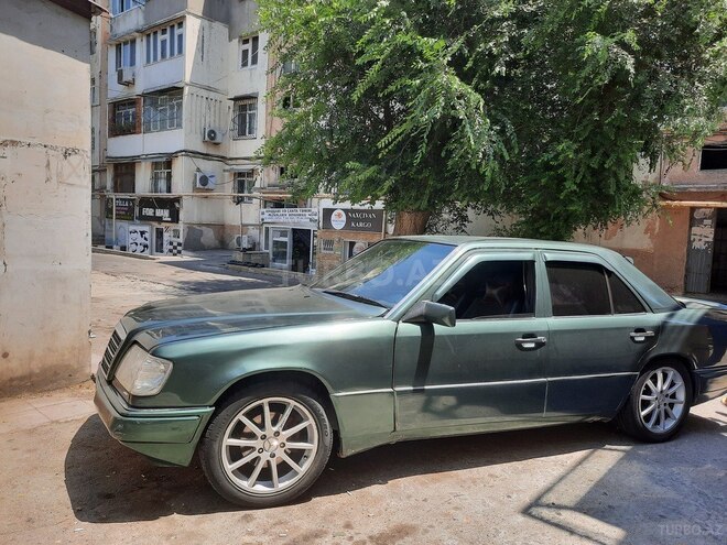 Mercedes E 220 1993, 451,000 km - 2.2 л - Bakı