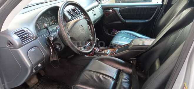 Mercedes ML 270 2003, 325,000 km - 2.7 l - Bakı