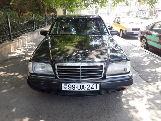 Mercedes C 220 1995, 225,000 km - 2.2 l - Bakı