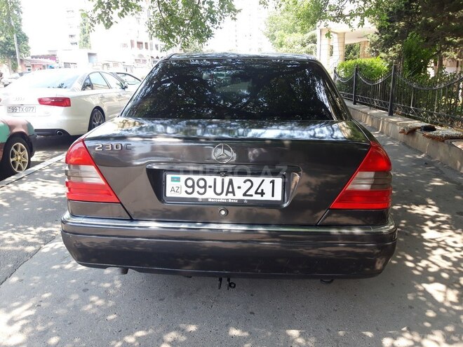 Mercedes C 220 1995, 225,000 km - 2.2 l - Bakı