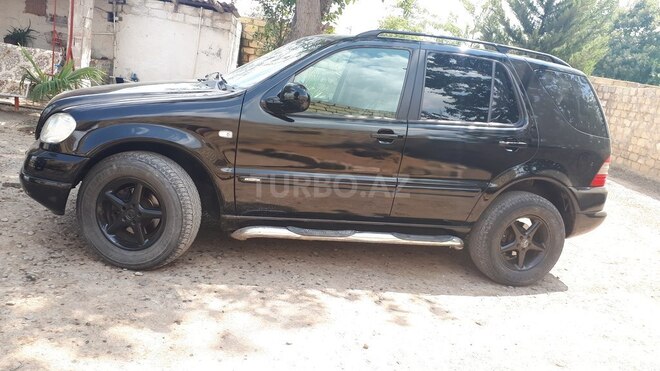 Mercedes ML 320 2000, 154,368 km - 3.2 l - Salyan