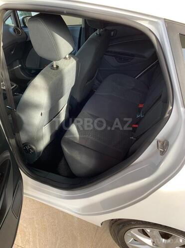Ford Fiesta 2010, 97,520 km - 1.4 l - Bakı
