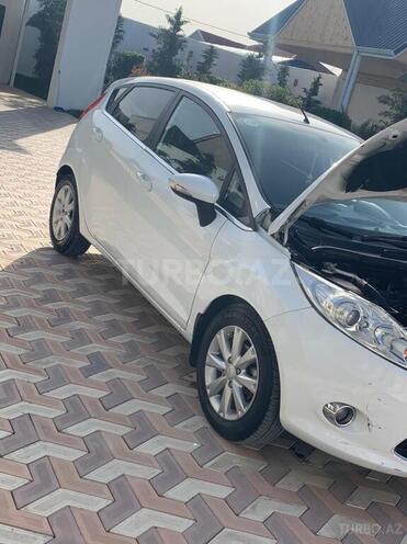 Ford Fiesta 2010, 97,520 km - 1.4 l - Bakı