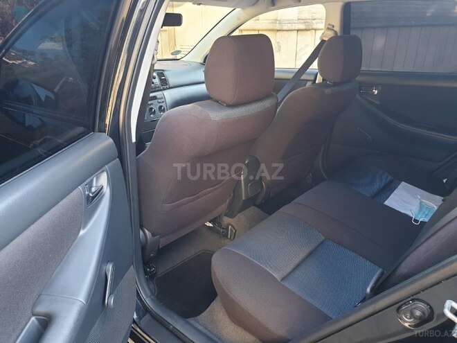 Toyota Corolla 2005, 240,000 km - 1.4 l - Bakı