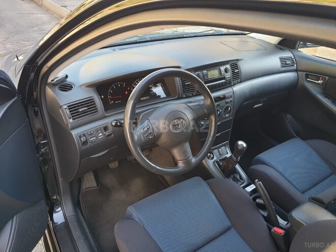 Toyota Corolla 2005, 240,000 km - 1.4 l - Bakı