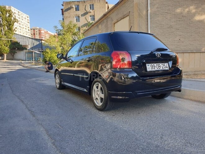 Toyota Corolla 2005, 240,000 km - 1.4 l - Bakı