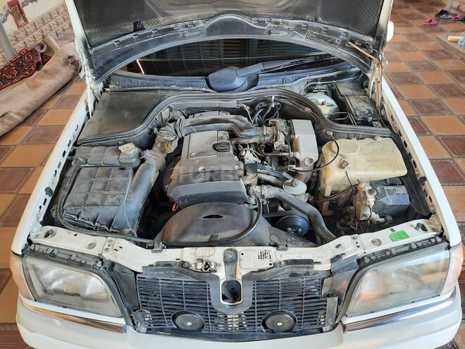 Mercedes C 220 1994, 358,747 km - 2.2 l - Bakı
