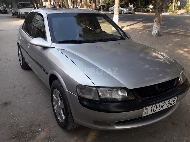 Opel Vectra 1996, 256,000 km - 2.0 l - Sumqayıt