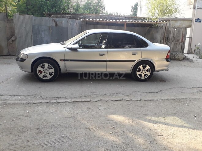 Opel Vectra 1996, 256,000 km - 2.0 l - Sumqayıt