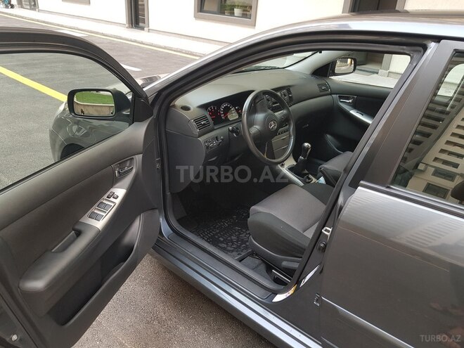 Toyota Corolla 2005, 146,000 km - 1.4 l - Bakı