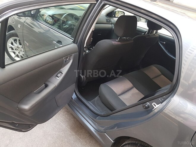 Toyota Corolla 2005, 146,000 km - 1.4 l - Bakı