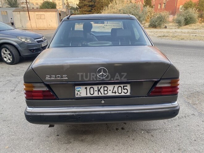 Mercedes E 230 1993, 280,000 km - 2.3 l - Sumqayıt
