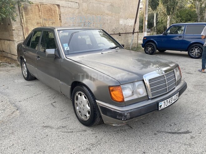 Mercedes E 230 1993, 280,000 km - 2.3 l - Sumqayıt