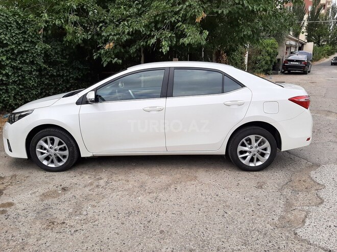 Toyota Corolla 2013, 134,000 km - 1.6 l - Bakı