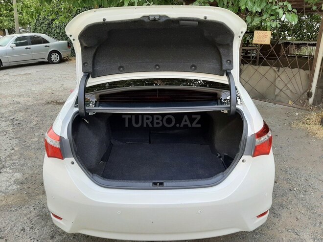 Toyota Corolla 2013, 134,000 km - 1.6 l - Bakı