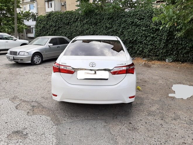 Toyota Corolla 2013, 134,000 km - 1.6 l - Bakı