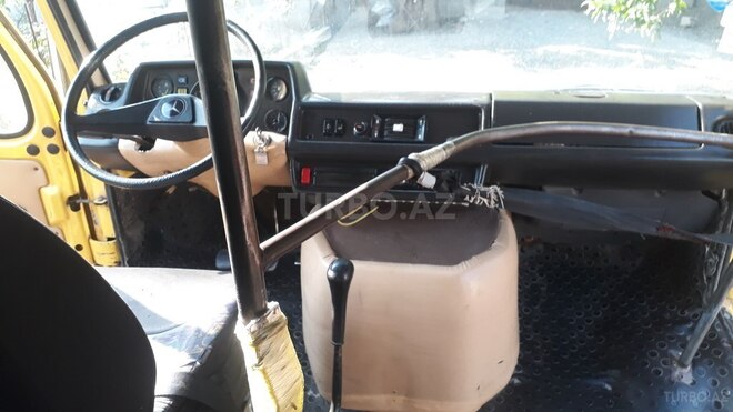 Mercedes 208 D 1990, 420,000 km - 2.0 л - Tərtər