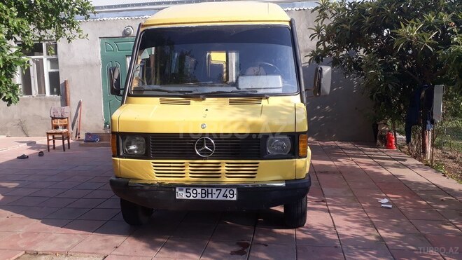 Mercedes 208 D 1990, 420,000 km - 2.0 л - Tərtər