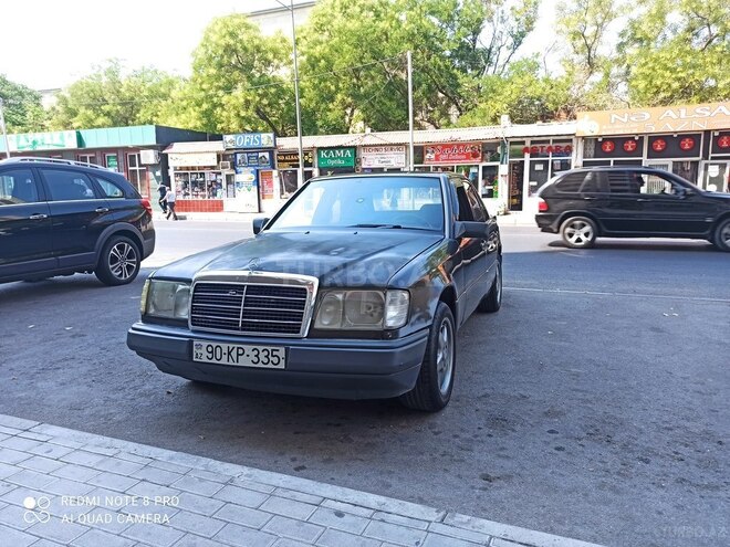 Mercedes E 200 1992, 195,637 km - 2.0 l - Bakı