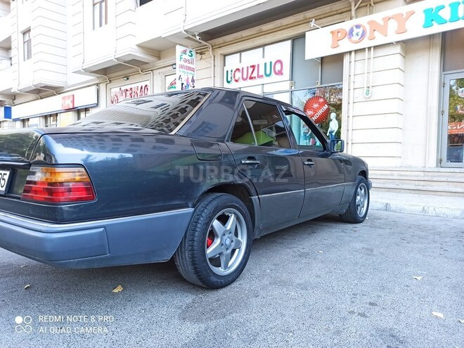 Mercedes E 200 1992, 195,637 km - 2.0 l - Bakı