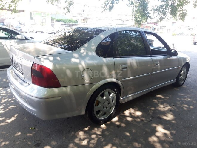Opel Vectra 1999, 195,000 km - 2.5 l - Bakı