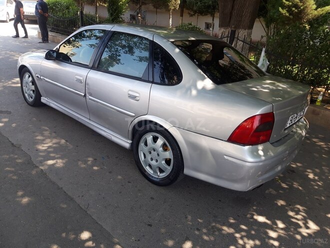 Opel Vectra 1999, 195,000 km - 2.5 l - Bakı