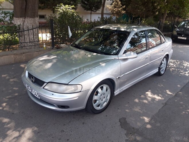 Opel Vectra 1999, 195,000 km - 2.5 l - Bakı