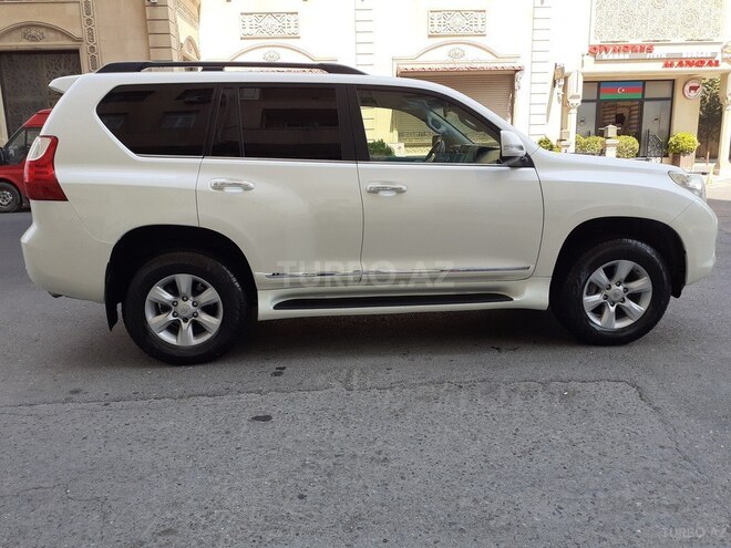 Toyota Prado 2013, 123,600 km - 2.7 л - Bakı