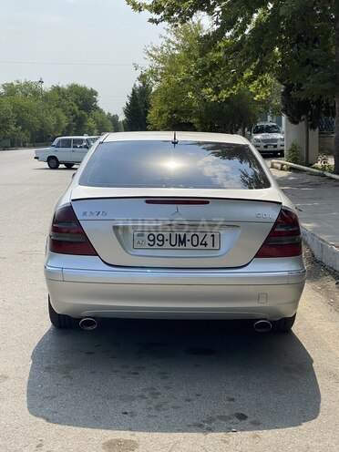 Mercedes E 270 2002, 290,000 km - 2.7 л - Yevlax