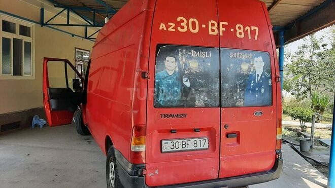 Ford Transit 2001, 713,086 km - 2.4 l - İmişli