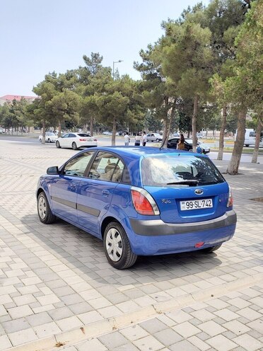 Kia Rio 2006, 88,000 km - 1.4 l - Sumqayıt