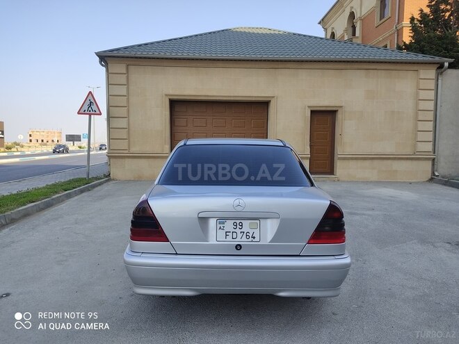 Mercedes C 200 2000, 296,354 km - 2.0 l - Sumqayıt