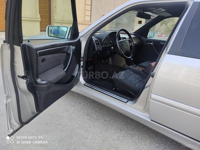 Mercedes C 200 2000, 296,354 km - 2.0 l - Sumqayıt