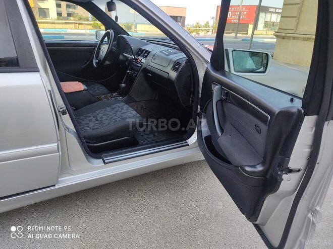 Mercedes C 200 2000, 296,354 km - 2.0 l - Sumqayıt