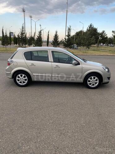 Opel Astra 2007, 137,000 km - 1.4 l - Gəncə